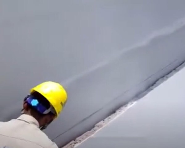 Chất Chống Thấm Tường Nhà Là Gì? Vì Sao Cần Sử Dụng Chất Chống Thấm Tường?